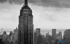 Empire-State-Building-Skyscraper-Black-And-White-Wallpaper-1920x1200